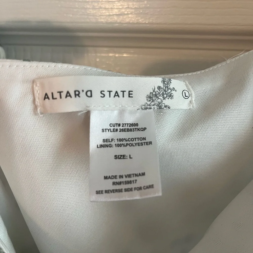 Altar'd State White and Green Eyelet Dress - Picture 5 of 8